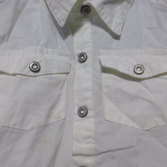 GUESS, full snap button front short sleeve shirt, Live The Moment print on back - Picture 6 of 12